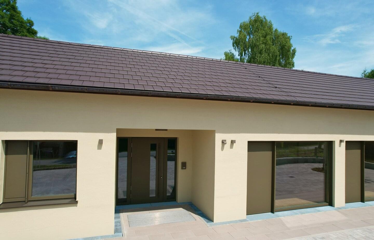  Ergoldsbacher Linea - Sinter Brown | © ERLUS 2022