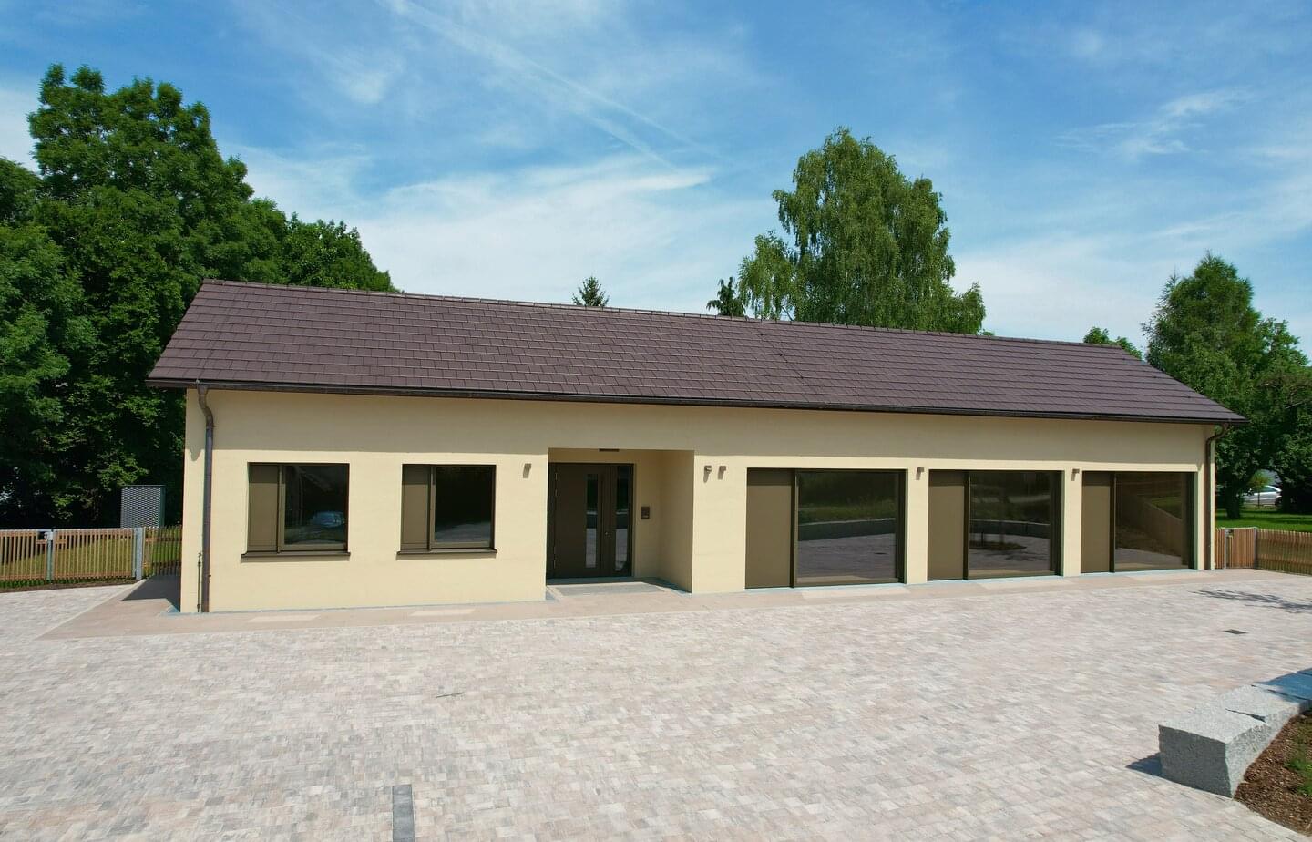  Ergoldsbacher Linea - Sinter Brown | © ERLUS 2022