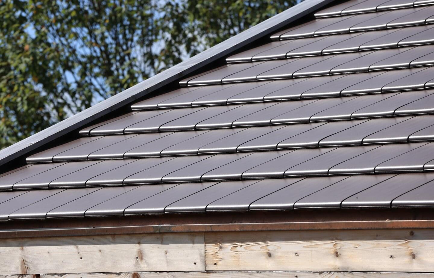  Ergoldsbacher Linea - Sinter Brown | © ERLUS 2021