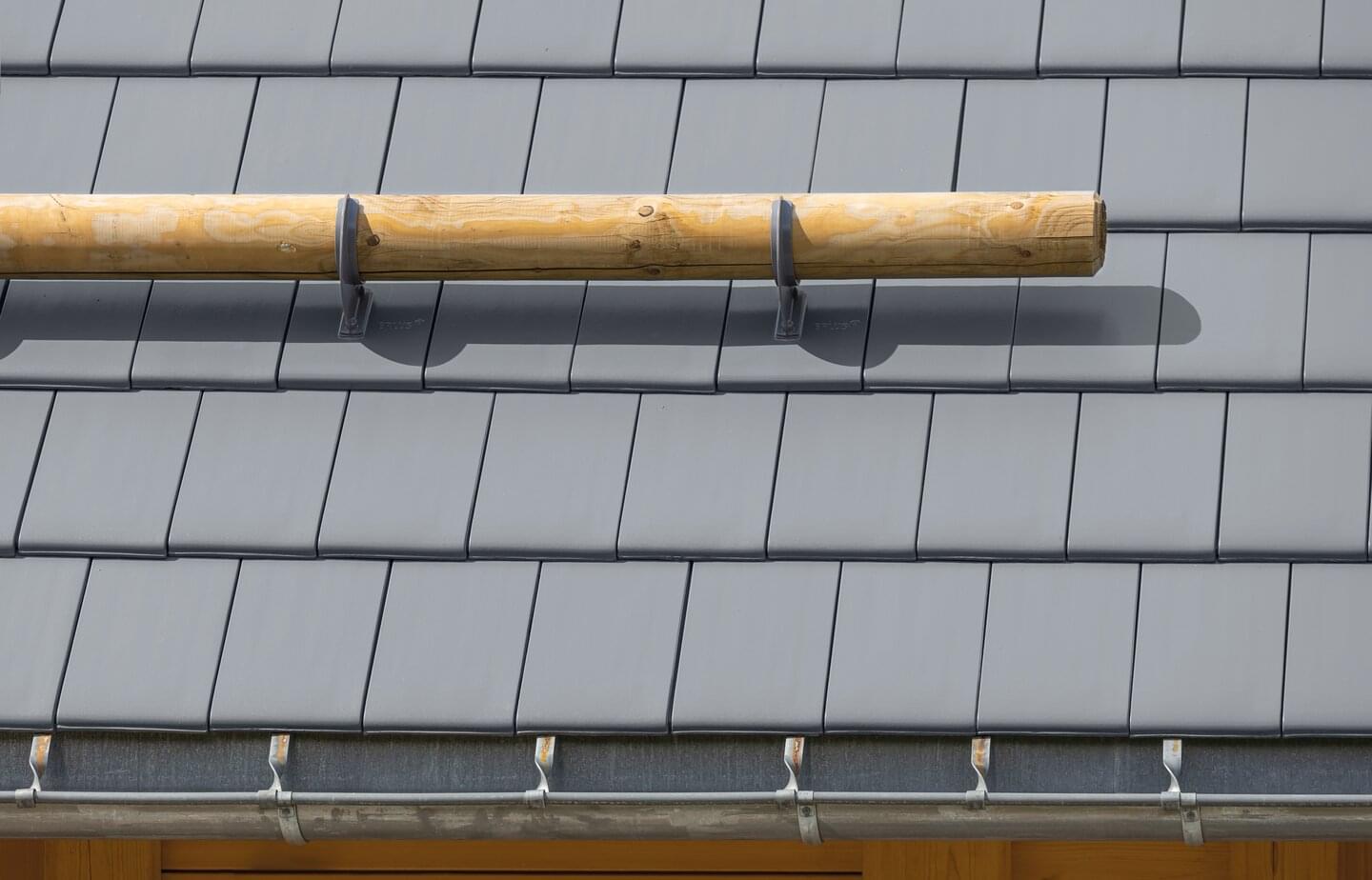  Ergoldsbacher Linea - Sinter light grey | © ERLUS 2021