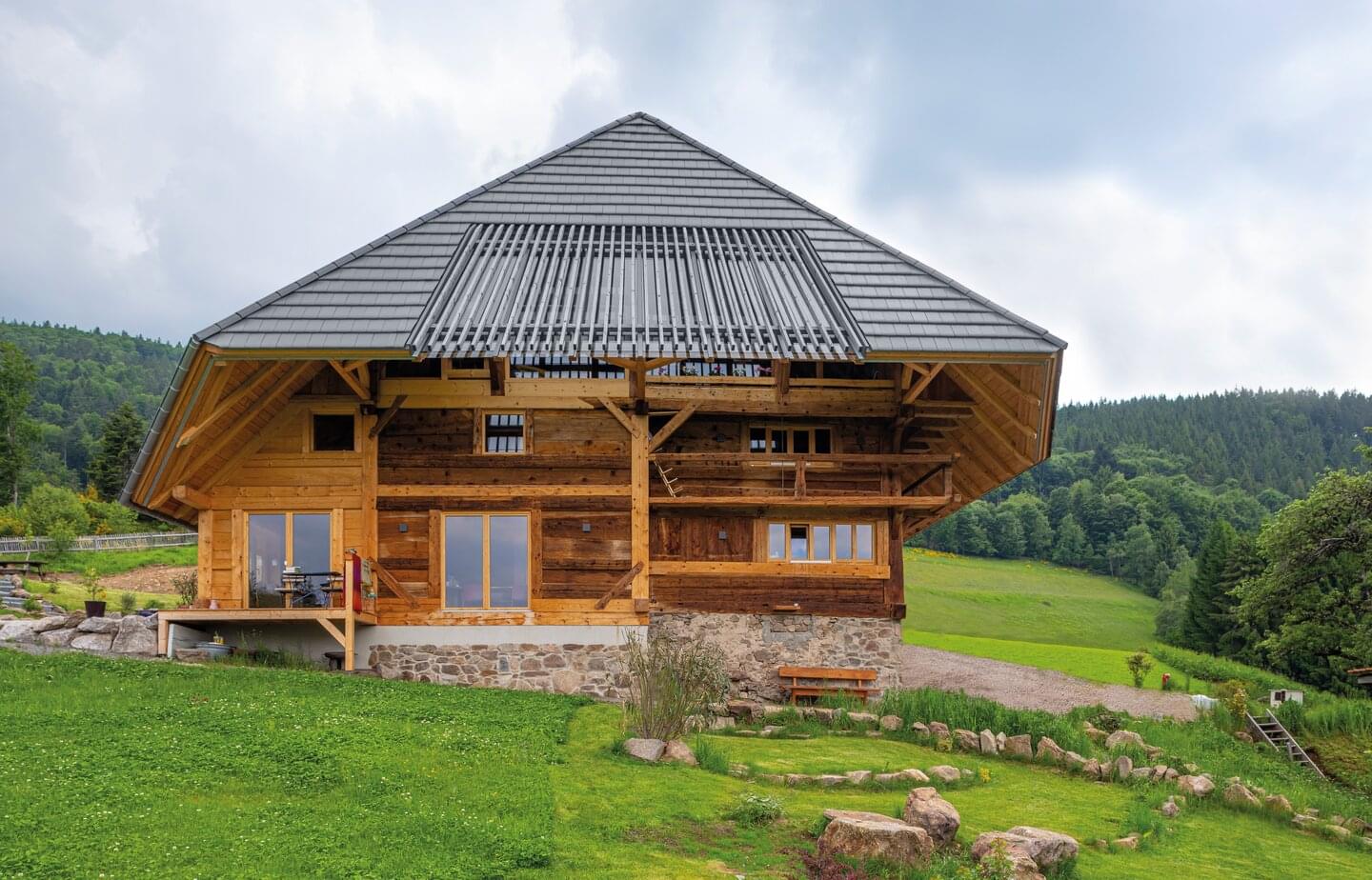  Ergoldsbacher Linea - Sinter light grey | © ERLUS 2021