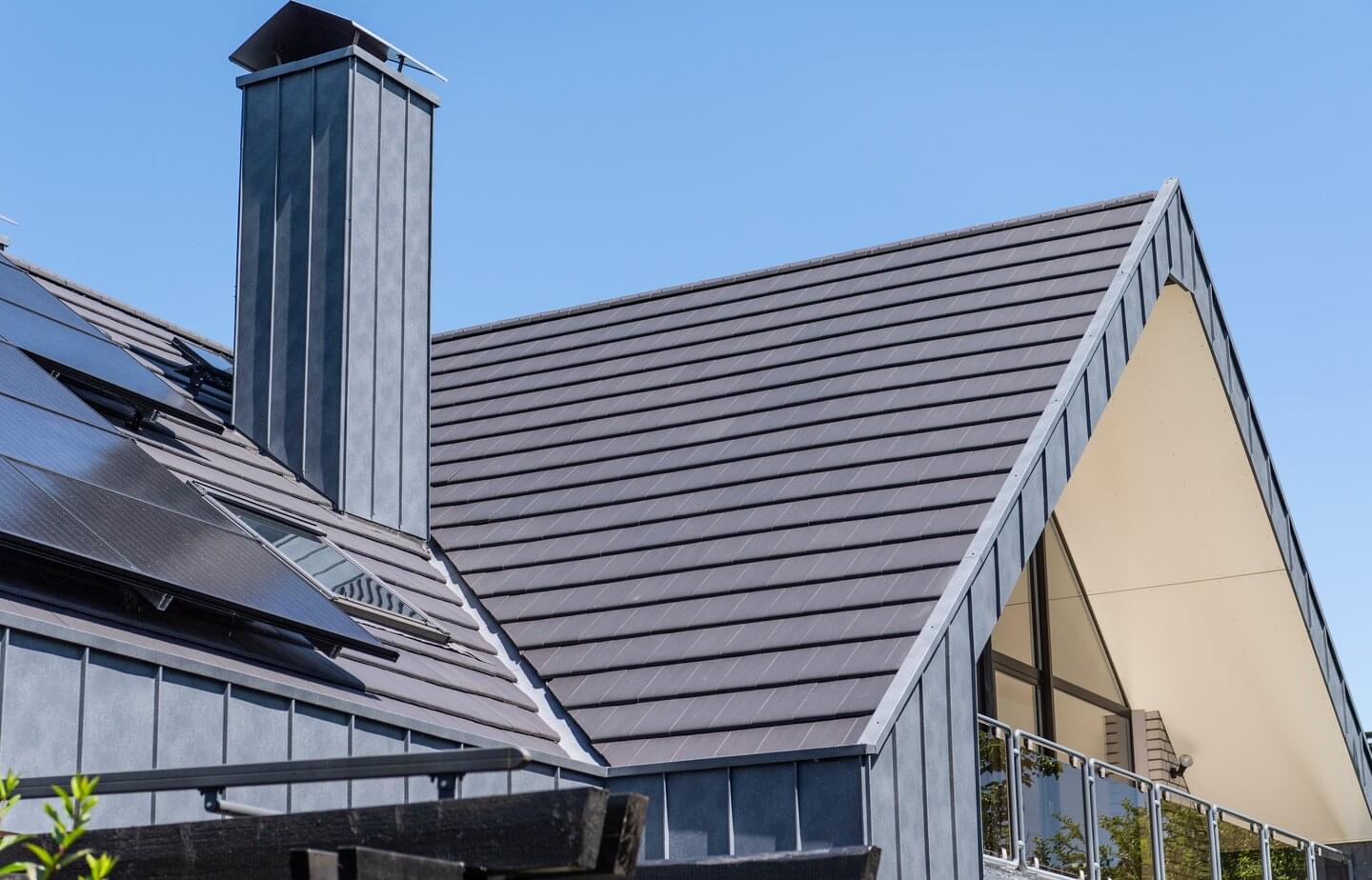 Ergoldsbacher Linea - Sinter black matt | © ERLUS 2022