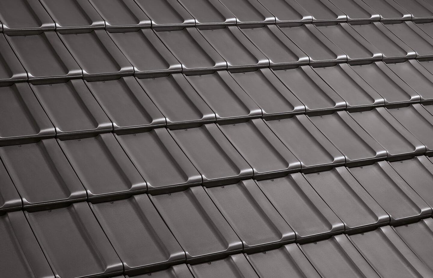 Reformpfanne SL - Anthrazit | Dachflächenbild | © © ERLUS AG 2021