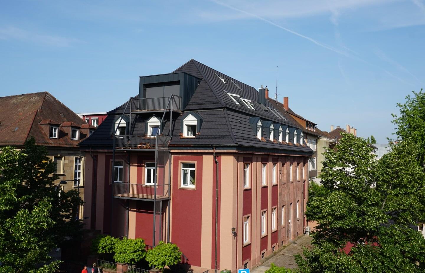 Ergoldsbacher Scala - noir matt klinker | © ERLUS 2022